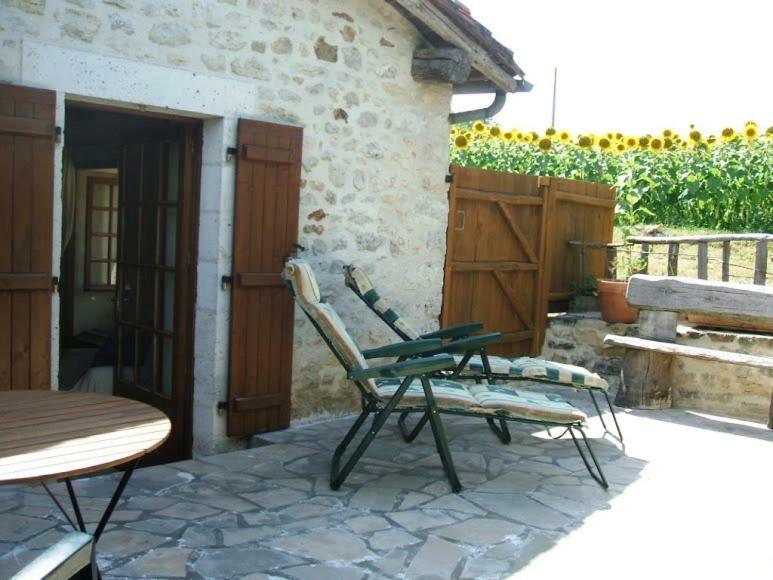 Gite Chez Marot Villa Varaignes Exterior photo